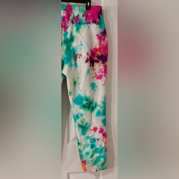 COPY - Nike Floral Tie Dye Custom Limtied Edition Sweatpants - Picture 9 of 11